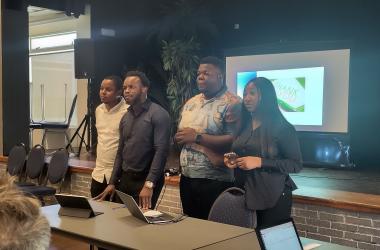 Students Collaborate with Zuidoost Werkt to Address Unemployment Challenges
