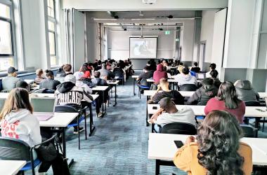 Students Discuss Classic Film ‘12 Angry Men’ During Project Week