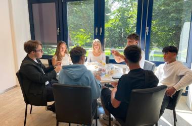Summer School Broadens Horizons of Students from Four Countries