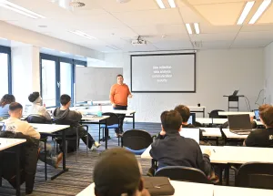 Navigating the Big-Data Wave: Students Gain Insights from Expert