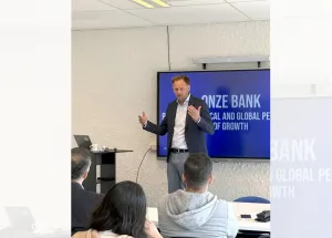 Rabobank Cooperative Director Discusses Sustainable Growth with Wittenborg MBA Students