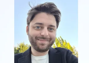  Master’s Thesis Analyses AI Acceptance Among MBA Students in the Netherlands 