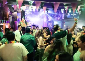 Wittenborg Kicks Off Summer with Lively Celebration at The Old Irish Pub 