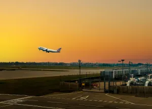 Wittenborg Researcher Analyses UK Flight Crisis Communication Failures 