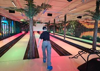  Staff and Students Enjoy Karaoke and Bowling in Apeldoorn & Amsterdam