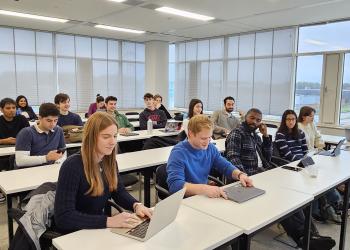 Wittenborg and IES Abroad Students Debate Should the Government Regulate Social Media